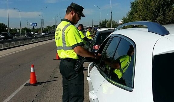 Horas cr&iacute;ticas y puntos negros de las carreteras de Salamanca para el puente del 15 de agosto | Imagen 1