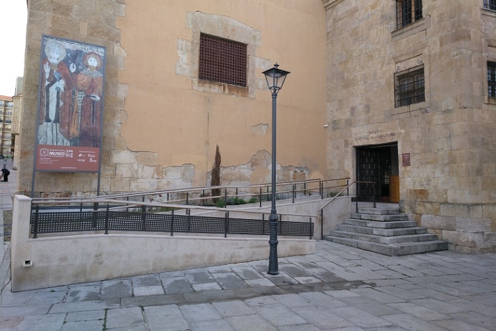 Visitar monumentos, o solo utilizarlos, &ldquo;universalmente&rdquo;. | Imagen 1