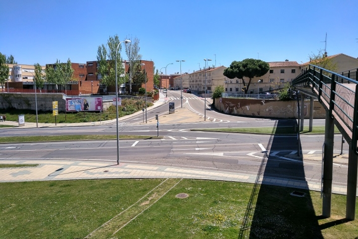 Saavedra y Fajardo cortada 8 meses, &iquest;por qu&eacute; no se ha aprovechado para mejorar esta vieja traves&iacute;a? | Imagen 6