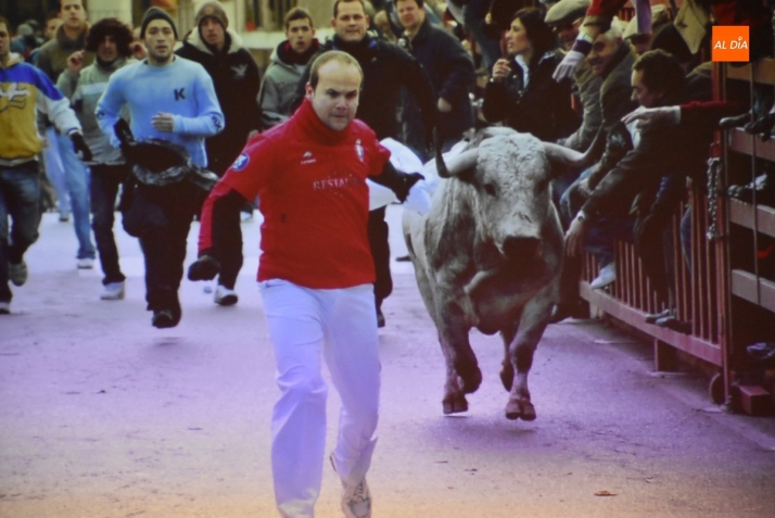Teo L&aacute;zaro repasa en im&aacute;genes 20 a&ntilde;os de vivencias &lsquo;disfrutadas y sufridas&rsquo; en el &ldquo;Carnaval con may&uacute;sculas&rdquo; | Imagen 5