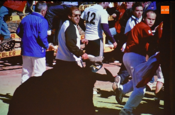 Teo L&aacute;zaro repasa en im&aacute;genes 20 a&ntilde;os de vivencias &lsquo;disfrutadas y sufridas&rsquo; en el &ldquo;Carnaval con may&uacute;sculas&rdquo; | Imagen 6