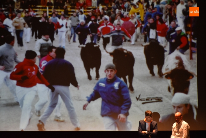 Teo L&aacute;zaro repasa en im&aacute;genes 20 a&ntilde;os de vivencias &lsquo;disfrutadas y sufridas&rsquo; en el &ldquo;Carnaval con may&uacute;sculas&rdquo; | Imagen 7