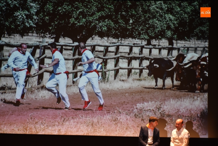 Teo L&aacute;zaro repasa en im&aacute;genes 20 a&ntilde;os de vivencias &lsquo;disfrutadas y sufridas&rsquo; en el &ldquo;Carnaval con may&uacute;sculas&rdquo; | Imagen 13