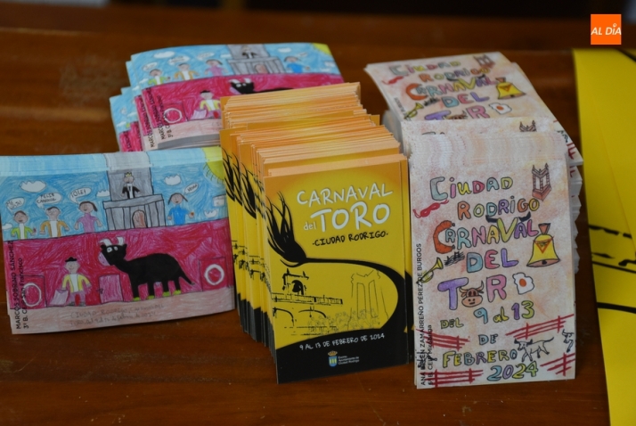Disponibles las pegatinas de los dibujos y los calendarios del Carnaval 2024 | Imagen 1