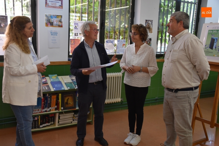 El IES Fray Diego Tadeo entrega 800&amp;euro; a la ONG Hijos del Ma&iacute;z | Imagen 1