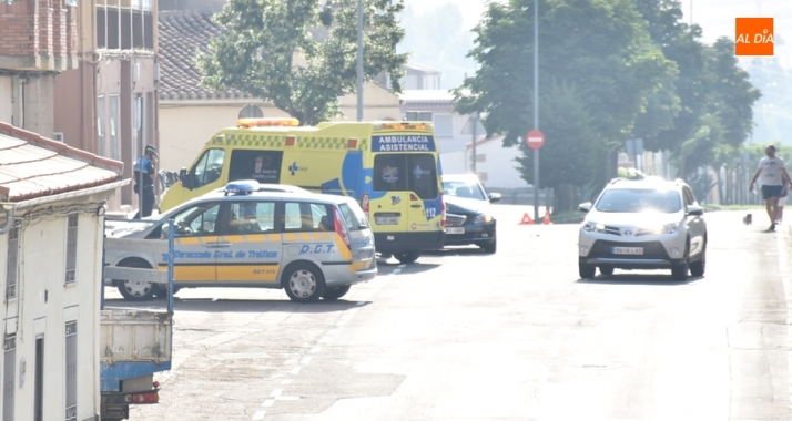 Herido un hombre de 78 a&ntilde;os en una colisi&oacute;n entre dos turismos en la Avenida de B&eacute;jar | Imagen 1