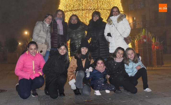 Eh, s&aacute;canos una foto: Disfrutando los primeros minutos de la Navidad | Imagen 1