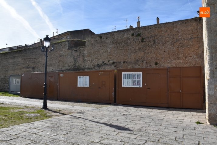 Arranca la instalaci&oacute;n de las casetas carnavaleras callejeras | Imagen 1