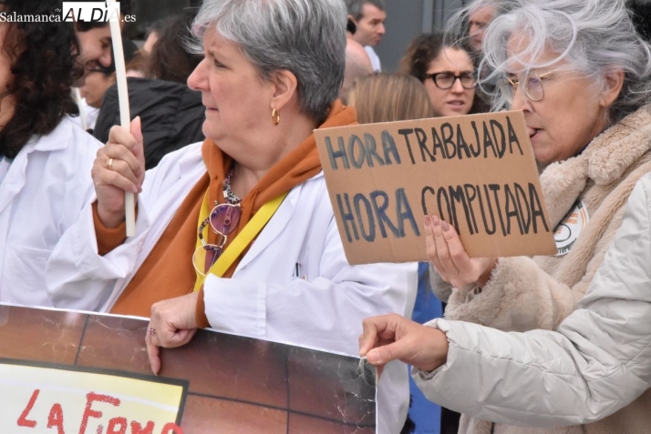 FOTOS | Hartazgo entre los m&eacute;dicos de Salamanca: "Se nos han otorgado unos servicios m&iacute;nimos absolutamente abusivos" | Imagen 1