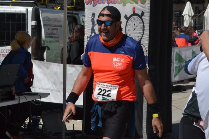 ))) El 3&ordm; D&iacute;a [25 ABR 22] Historias de la Media | Imagen 15