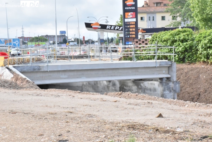 FOTOS | Contin&uacute;an las obras que mantienen los desv&iacute;os y cortes de tr&aacute;fico en el Zurgu&eacute;n | Imagen 2