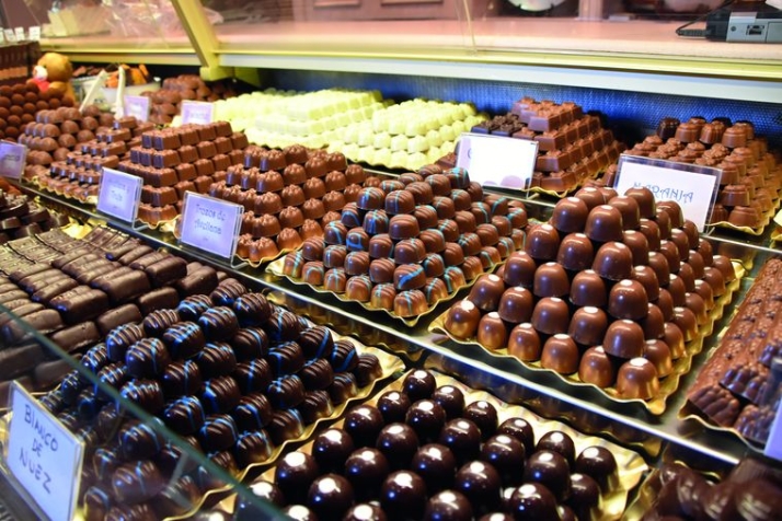 La historia de Bomboner&iacute;a Sven, un negocio revelador en Salamanca que celebra sus bodas de plata | Imagen 1