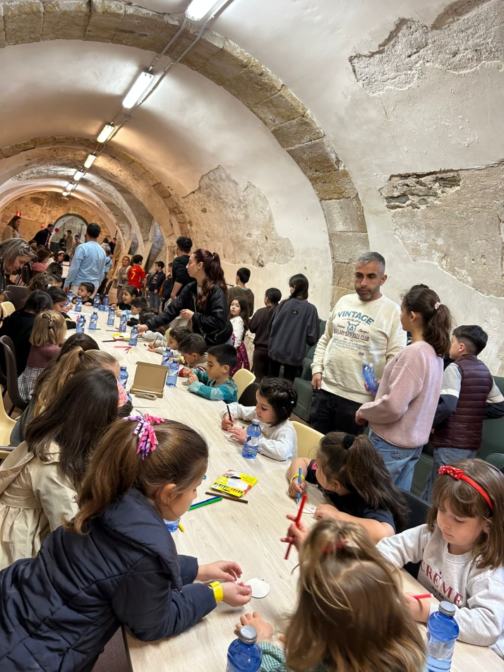El futuro de la Semana Santa de Salamanca se forja en una uni&oacute;n sin precedentes de los ni&ntilde;os y j&oacute;venes cofrades | Imagen 2