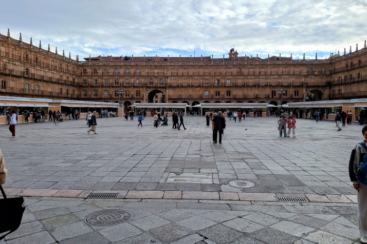 Espacios, gastos y libros. | Imagen 5
