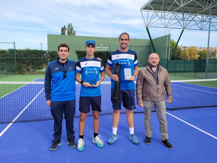 Alberto Rodr&iacute;guez y Andrea Mart&iacute;n, campeones del V Torneo de Tenis &lsquo;Villa Alba de Tormes&rsquo; | Imagen 1