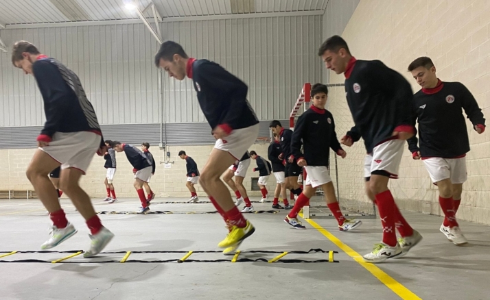 &Aacute;lvaro P&eacute;rez Ortega toma parte en un nuevo entreno de la Selecci&oacute;n Sub&rsquo;19 | Imagen 1