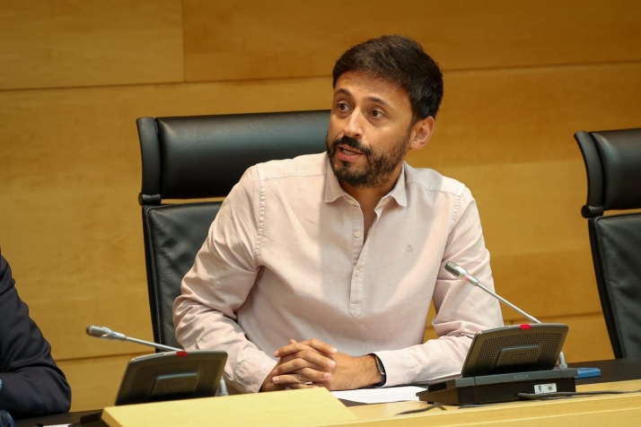 Duras cr&iacute;ticas al PP por rechazar mantener la jornada completa del maestro de apoyo en el San Francisco | Imagen 1