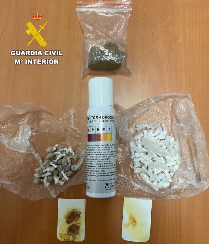 Detenido un joven de 27 a&ntilde;os que llevaba encima hach&iacute;s, hero&iacute;na y dosis de MDA | Imagen 1