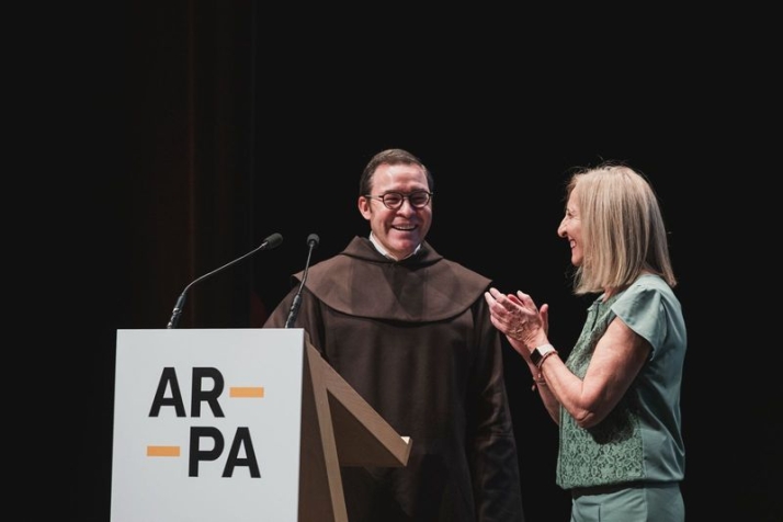 Miguel &Aacute;ngel Gonz&aacute;lez recibe el Premio AR-PA 2024 | Imagen 1
