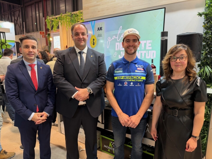 Guijuelo protagoniza una intensa jornada en Fitur con la visita de l&iacute;deres pol&iacute;ticos y la presentaci&oacute;n de la 40&ordf; Matanza T&iacute;pica (FOTOS) | Imagen 1