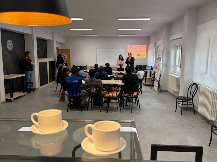 Hosteler&iacute;a y construcci&oacute;n facilitan la inserci&oacute;n laboral de 63 desempleados formados por el Ayuntamiento | Imagen 1