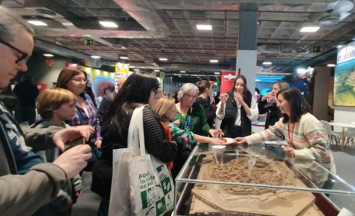 Ciudad Rodrigo promociona su gastronom&iacute;a en la jornada de cierre de FITUR | Imagen 1