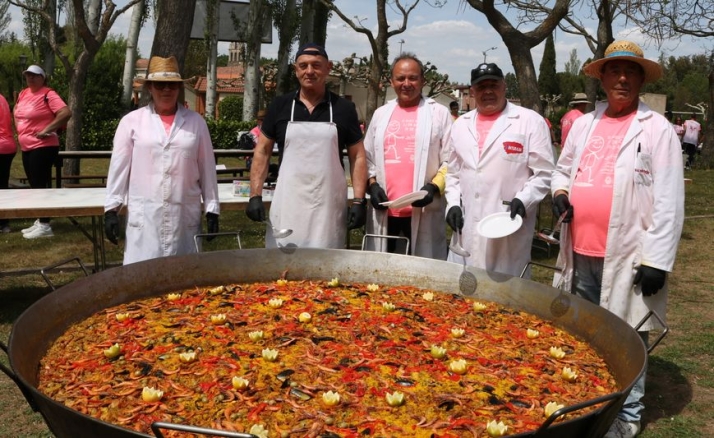 &Eacute;xito de participaci&oacute;n en el paseo solidario del Colegio Seminario San Jer&oacute;nimo | Imagen 2