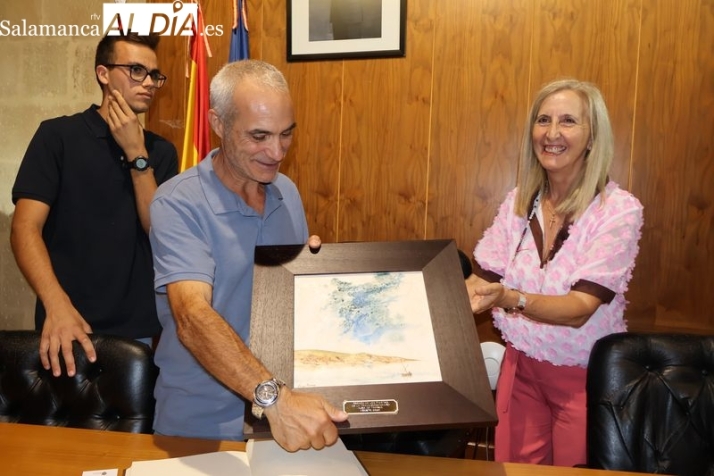Emoción y reivindicación en el pregón de la Escuela de Atletismo de Alba de Tormes | Imagen 2