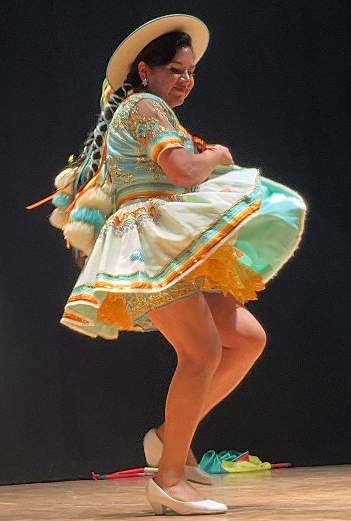 FOTOS | La cultura de Bolivia y Per&uacute; une a Salamanca en una vibrante celebraci&oacute;n de la hispanidad | Imagen 2