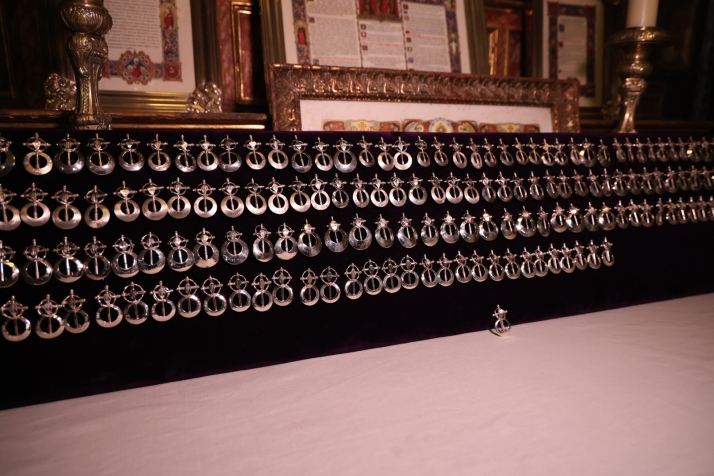 V&Iacute;DEO | La historia de las 221 medallas de difuntos que escoltan a Jes&uacute;s Nazareno: "Somos nazarenos hasta despu&eacute;s de la muerte" | Imagen 3