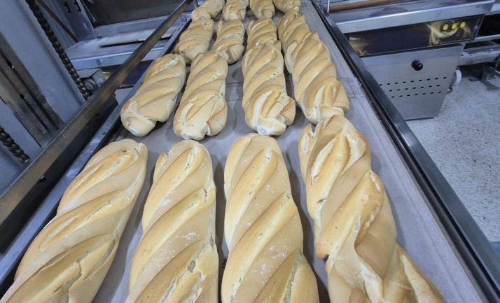 Ra&uacute;l Pa&ntilde;ero, el panadero que mantiene vivo un oficio 'en peligro de extinci&oacute;n' mientras Salamanca duerme | Imagen 1