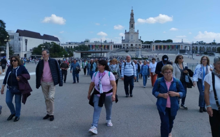 Fieles de las parroquias del Campo de Arga&ntilde;&aacute;n peregrinan a F&aacute;tima | Imagen 1