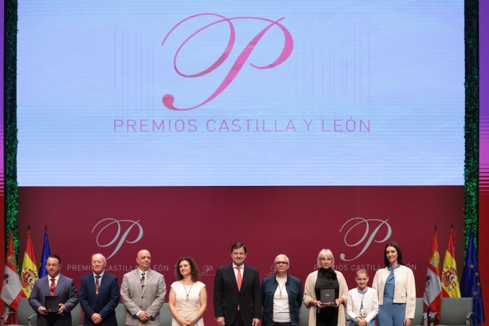 La salmantina Mar&iacute;a Caama&ntilde;o brilla en los Premios Castilla y Le&oacute;n por su compromiso social | Imagen 2