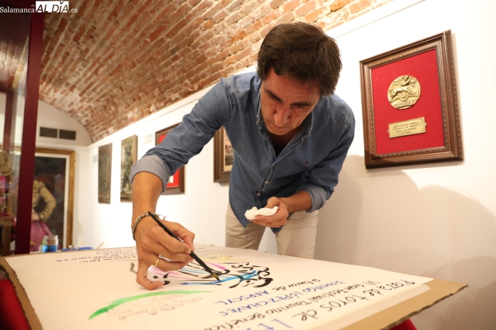 El salmantino David Garc&iacute;a se estrena en solitario con una oda pict&oacute;rica a Salamanca, la dehesa y el toro bravo: "Hay que dejar atr&aacute;s ideolog&iacute;as y disfrutar" | Imagen 3