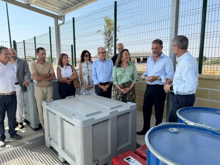 Villamayor estrena un punto limpio para reciclar hasta 36 tipos de residuos | Imagen 1