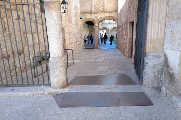 Visitar monumentos, o solo utilizarlos, &ldquo;universalmente&rdquo;. | Imagen 7