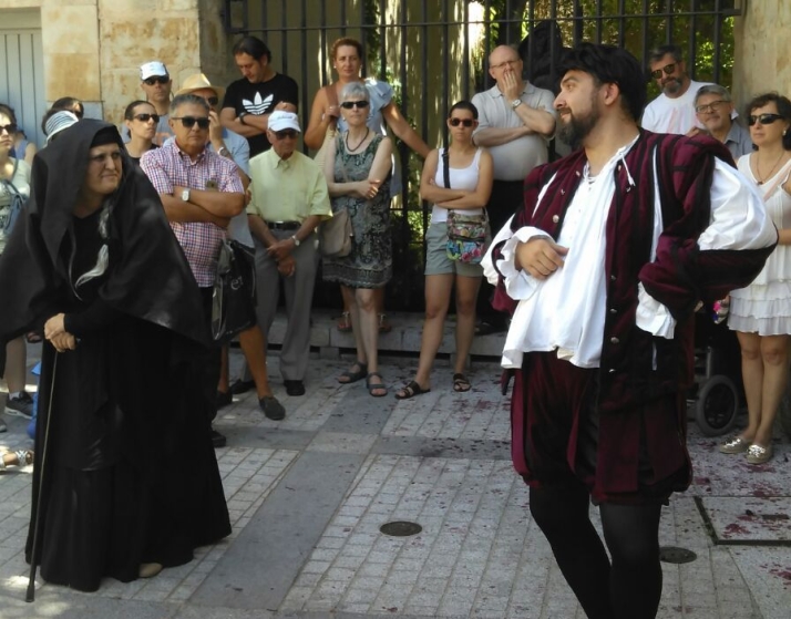 Historia y leyendas en cada rinc&oacute;n de Salamanca a trav&eacute;s del teatro: &ldquo;Los espectadores viven toda una experiencia&rdquo; | Imagen 3