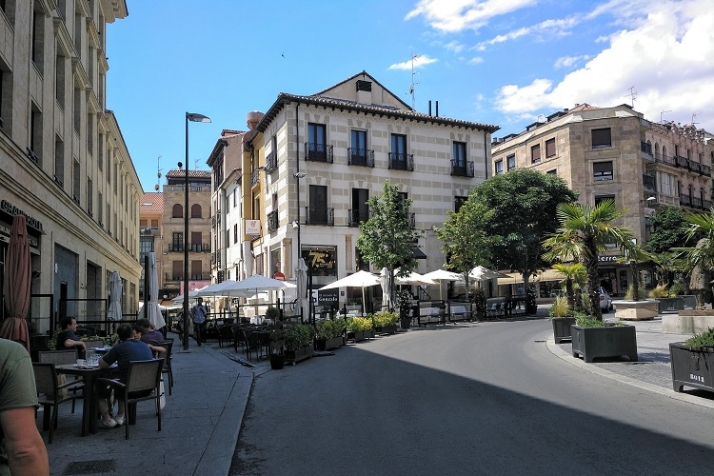 Tomarse un respiro sentado. | Imagen 3