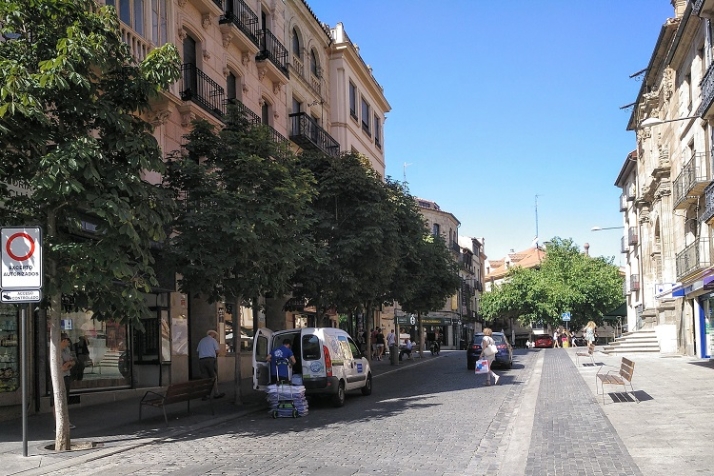 Tomarse un respiro sentado. | Imagen 1