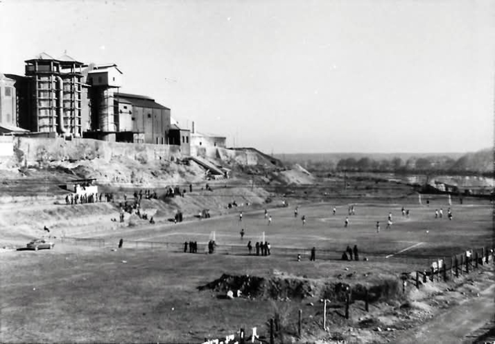 Pret&eacute;ritos campos de f&uacute;tbol | Imagen 3