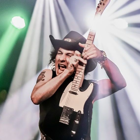 Ofrenda floral, fuegos artificiales y conciertos: as&iacute; arrancan este s&aacute;bado las Ferias y Fiestas de Salamanca | Imagen 2