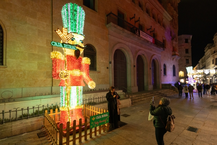 10 escenarios imprescindibles para conseguir el 'selfie' navide&ntilde;o perfecto en Salamanca | Imagen 1