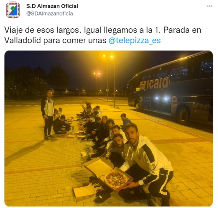 ))) El 3&ordm; D&iacute;a [2 MAY 22] Una tarde de f&uacute;tbol y... &iexcl;masajes! | Imagen 12
