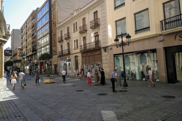 Tomarse un respiro sentado. | Imagen 4