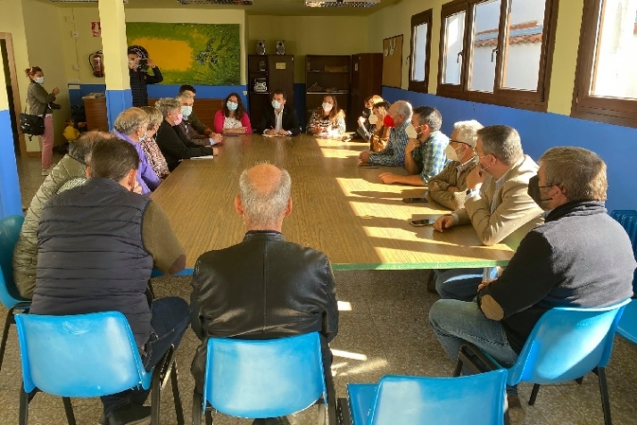 Mentir. &iquest;PSOE, PP y sindicatos agrarios quieren destruir la dehesa charra? | Imagen 4