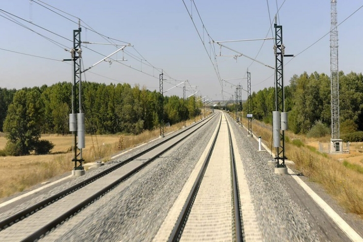 El ferrocarril que nunca llega. | Imagen 1