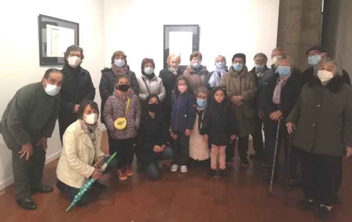 Los usuarios del Servicio de Mayores de C&aacute;ritas participan en una actividad sobre literatura | Imagen 1