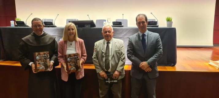 La exposici&oacute;n 'Teresa de Jesus: Mujer, Santa, Doctora' se prolonga hasta el 25 de enero | Imagen 1