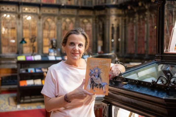 El libro sobre el Honoris Causa de Santa Teresa, disponible en el Senado de Espa&ntilde;a | Imagen 1