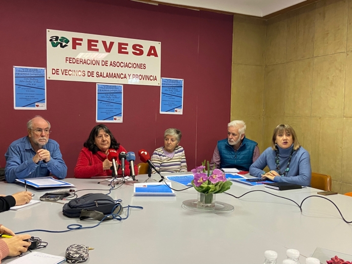 'Nos sobran los motivos', el lema de la nueva Marea Blanca que recorrer&aacute; Salamanca  | Imagen 1